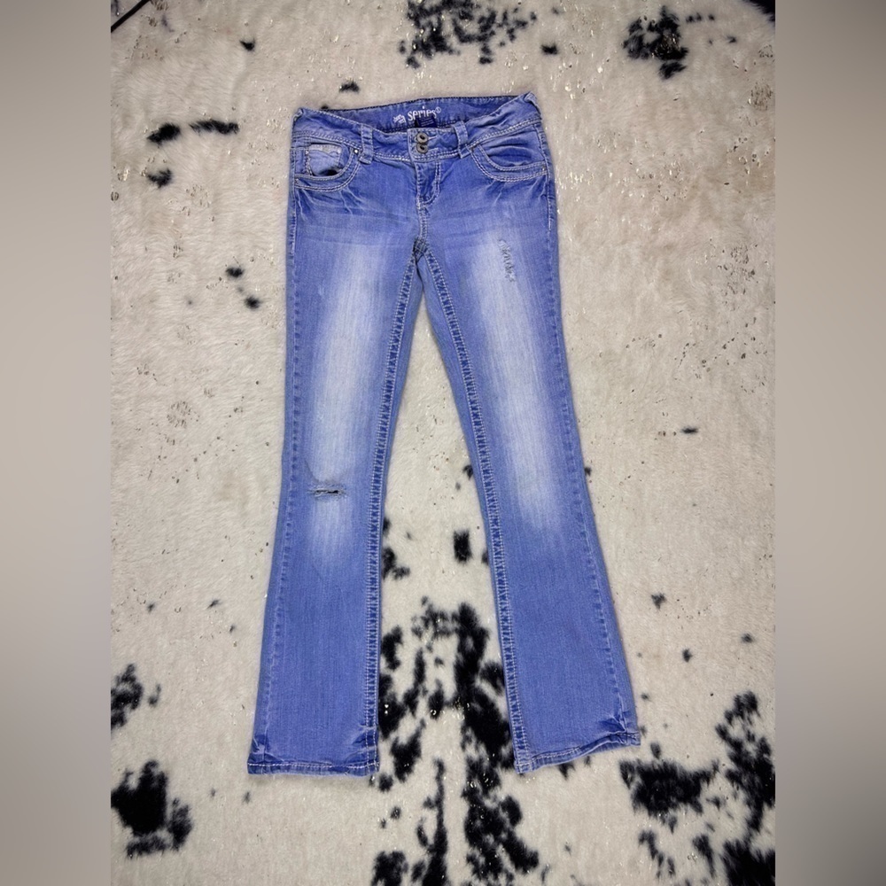 Short & Sexy Series Y2K Light Wash Low Rise Vintage Denim Jeans Size 3 or 26
